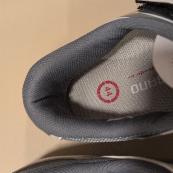 Shimano XC-31 Womens White and Gray Cycling Footwear SZ 44 W11 - Picture 2 of 3